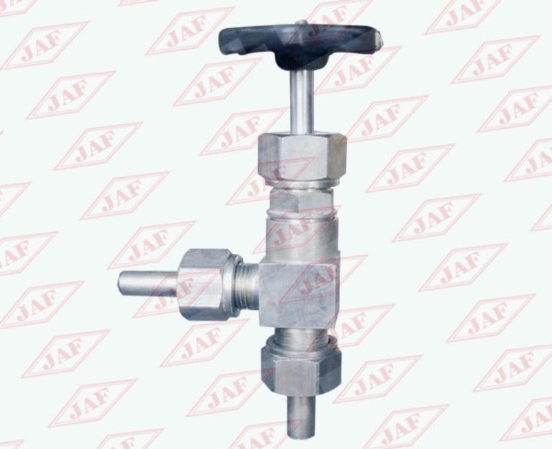 螺紋連接直角截止閥J24F（B）-40（25）、螺紋連接直角節(jié)流閥L24F（B）-40（25）